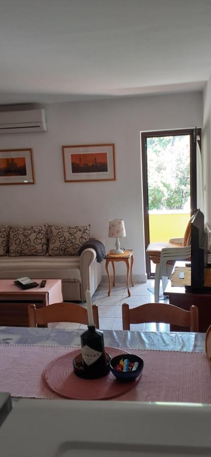 Apartmani Senka - Villa Oliver Martinscica  Exterior photo
