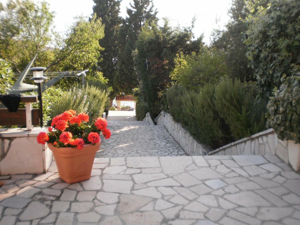 Apartmani Senka - Villa Oliver Martinscica  Exterior photo